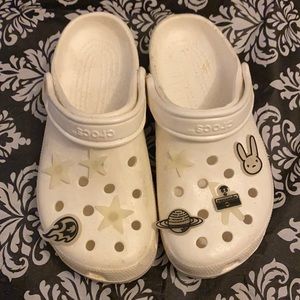 Bad bunny crocs 5M/7W, need to be cleaned.